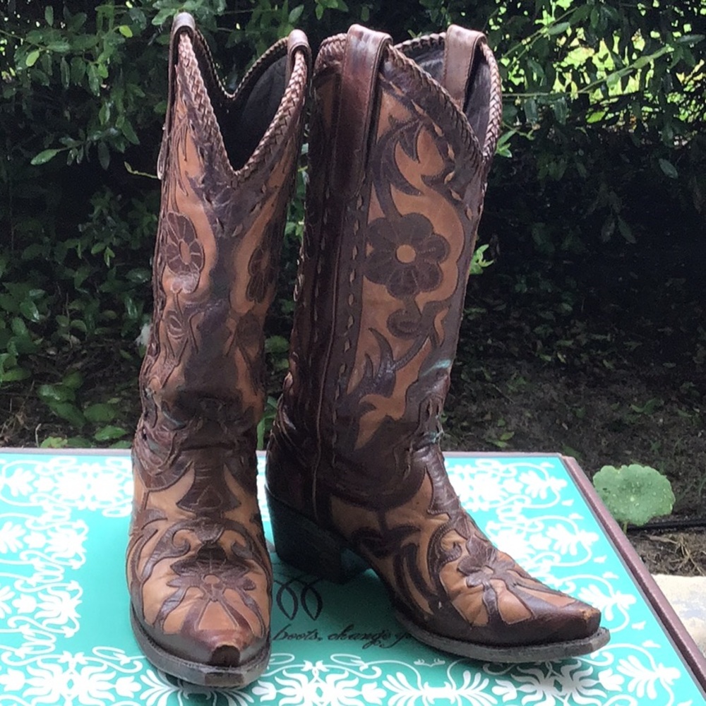 Leather Cowgirl Boots by Lane ❤️